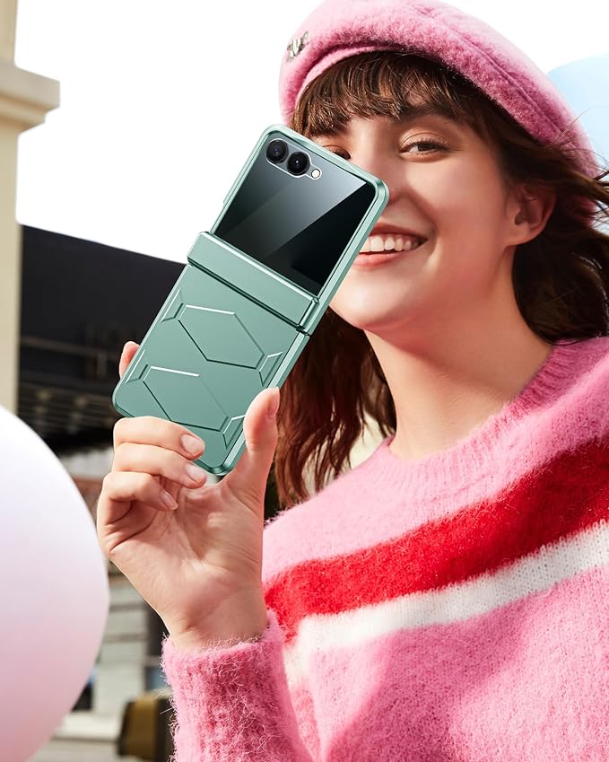 for Samsung Galaxy Z Flip 7 Case,Built-in Privacy Screen Protector&Hinge Protection Shockproof All-Inclusive Smartphone Cover for Samsung Galaxy Z Flip 7(Mint Green)