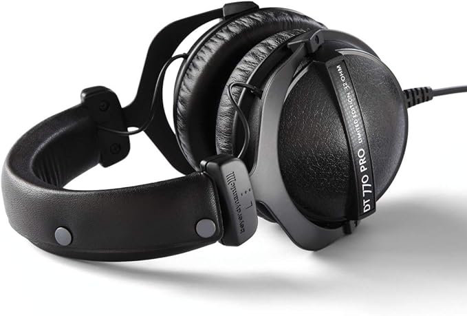 beyerdynamic DT 770 PRO 32 Ohm Over-Ear Headphones in Black. Enclosed Design, Wired for Professional Sound in The Studio and on Mobile Devices Such as Tablets and Smartphones