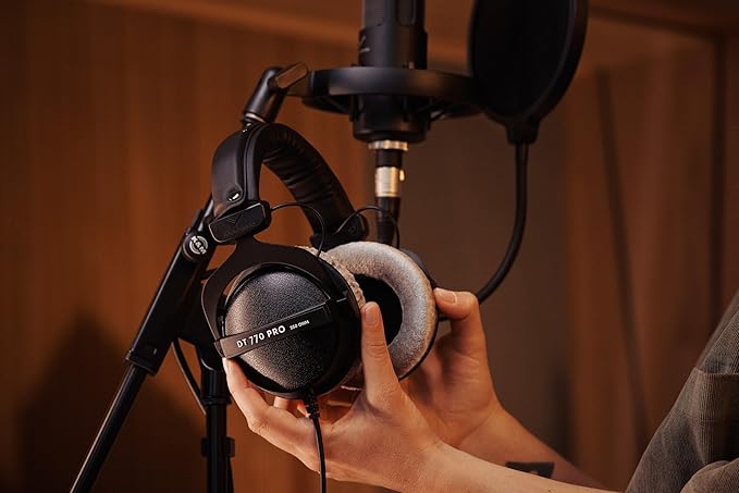 Beyerdynamic DT 770 Pro 250 ohm Closed-back Studio Mixing Headphones