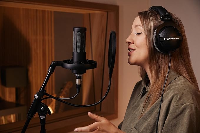 Beyerdynamic DT 770 Pro 250 ohm Closed-back Studio Mixing Headphones