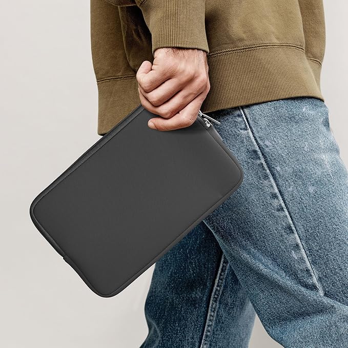 kwmobile Neoprene Pouch Compatible with 8"-8,4" Tablet - Universal Sleeve Case Cover with Zipper for Tablet - Grey